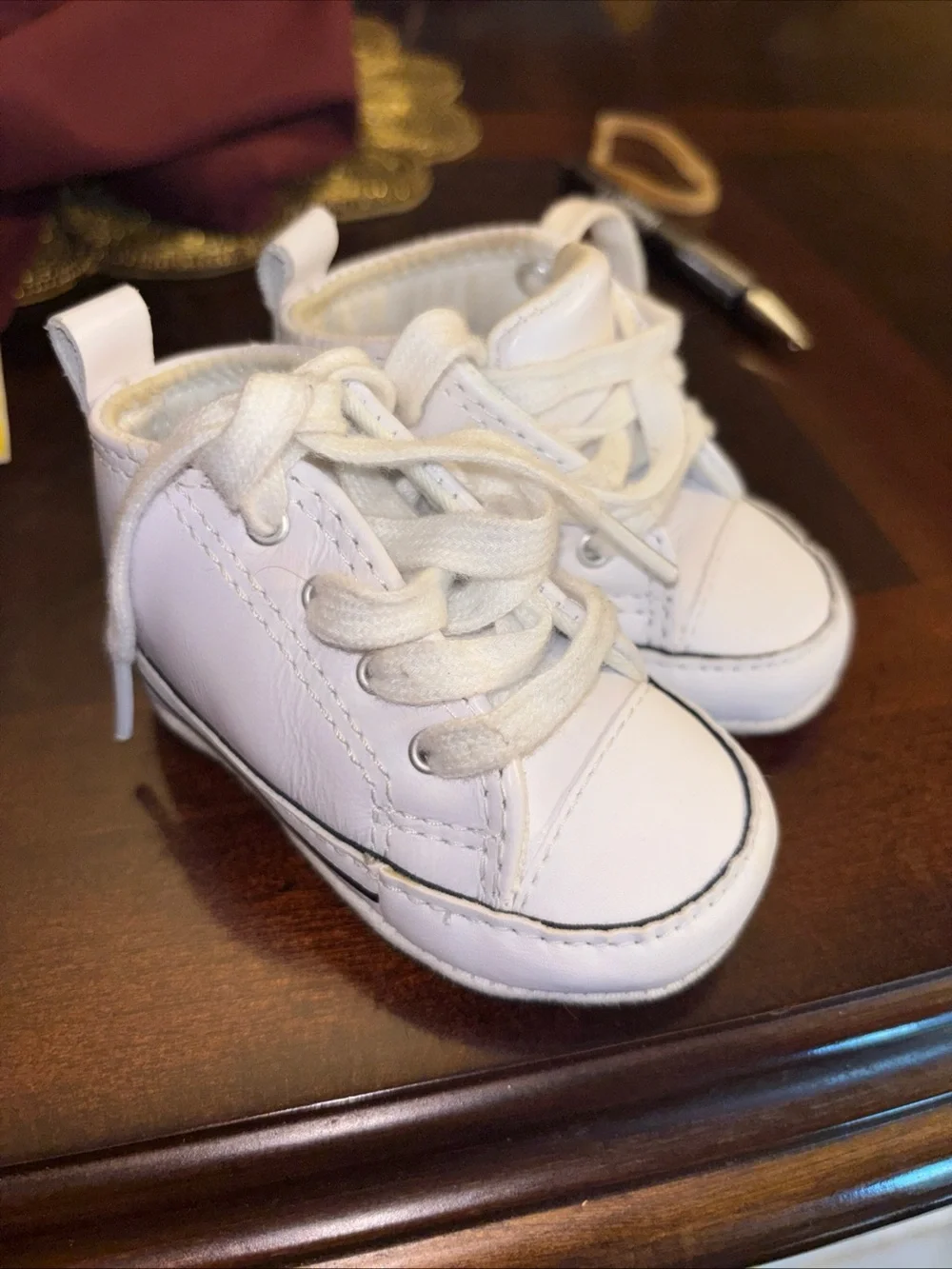 Converse kids shoes size 1